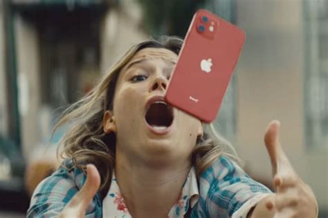 Apple touting iPhone 12 durability in new ‘Fumble’ ad | The Apple Post