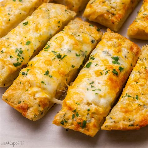 Cheesy Garlic Bread - The Recipe Rebel