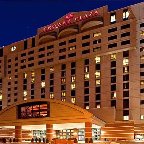 Crowne Plaza Hotel - Springfield IL | AAA.com