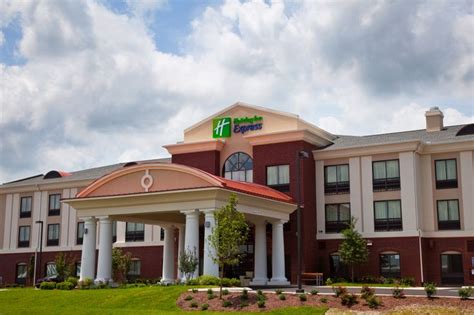 Holiday Inn Express & Suites Tullahoma, TN | Holiday inn, House styles, Tullahoma