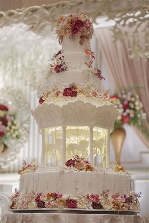 Wedding Cake - CL-103 by LeNovelle Cake | Bridestory Store