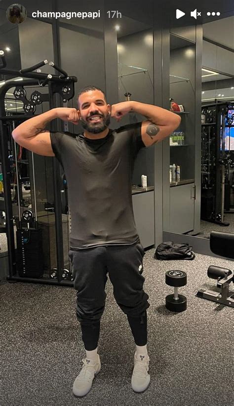 Bod's Plan! Drake Shows Off Six-Pack in Shirtless Selfie After Boxing Session