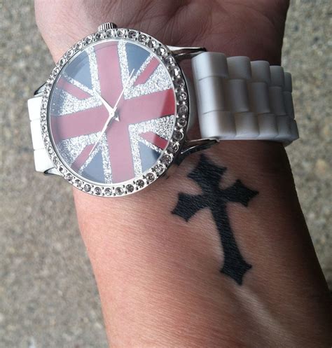 British Union Jack cross gothic tattoo Devoted to my British boyfriend :) ️ | Gothic tattoo ...