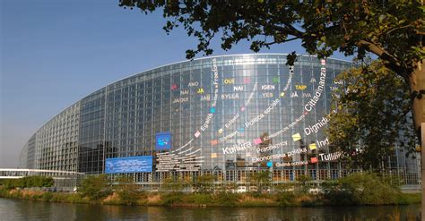 EU petitions committee debates Brussels-Strasbourg 'travelling circus'