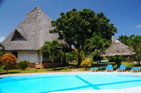 HAMI DIANI VILLAS (Diani Beach, Kenya) - Villa Reviews & Photos ...