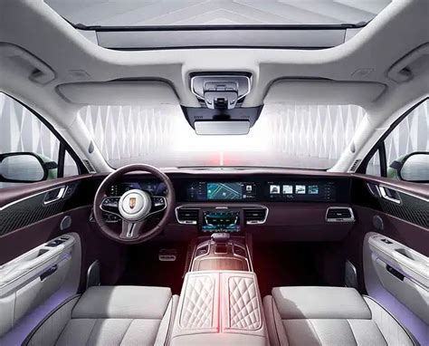 Inside the Hongqi E-HS9 is the Chinese electric SUV