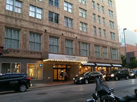 COURTYARD FORT WORTH DOWNTOWN/BLACKSTONE - Updated 2024 Prices & Hotel ...