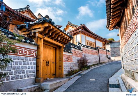 Trải Nghiệm Tuyệt Vời Tại Ngôi Làng Cổ Bukchon Hanok