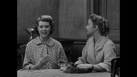 The Honeymooners Episode 36 Alice and The Blonde - YouTube