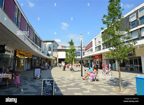 Queensmead shopping centre, Farnborough, Hampshire, England, United ...