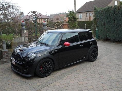 all black Mini Cooper!!! | Black mini cooper, Mini cooper custom, Mini ...