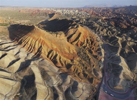 China’s Rainbow Mountain: Zhangye Danxia Landform Geological Park ...