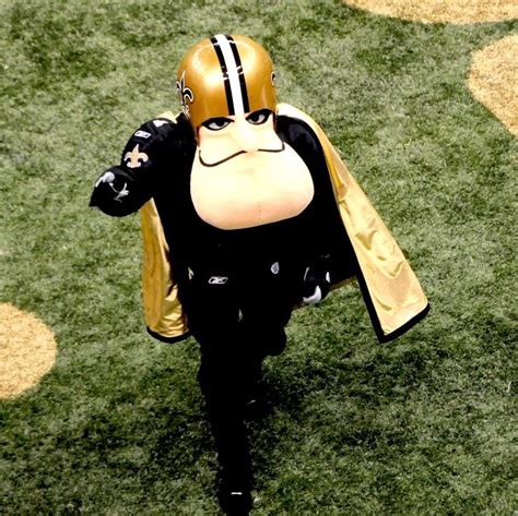 The 10 Creepiest and Weird NFL Mascots Of ALL Time | Mascot, Nfl, Nfl ...