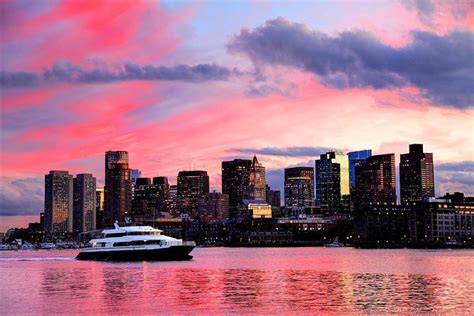 90-Minute Boston Harbor Sunset Sightseeing Cruise 2024