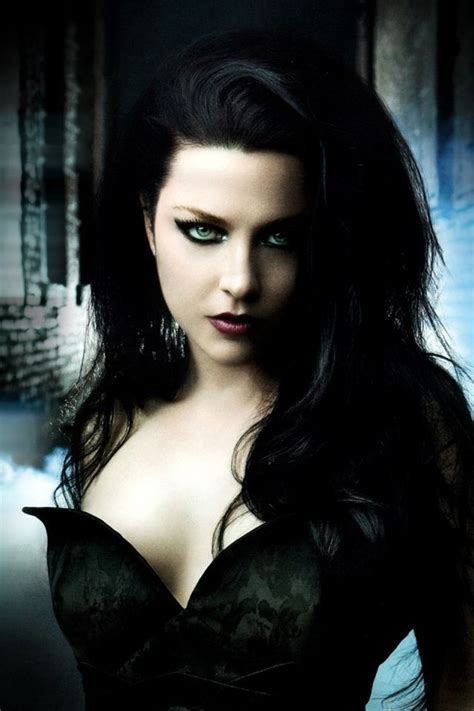 Evanescence-Amy Lee | Goth beauty, Gothic beauty, Dark beauty