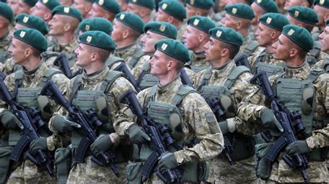 Ukrainian Army Moves Further West With New NATO-Style Uniforms