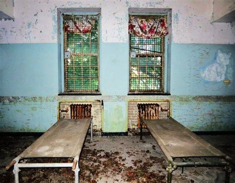 Diagnosis: Decrepit - Inside Creedmoor Psychiatric Center | Mental asylum, Abandoned, Abandoned ...