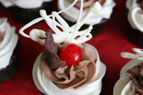 How to create an AWARD WINNING Garnish in a few easy steps | Delicious desserts, Desserts, Garnish