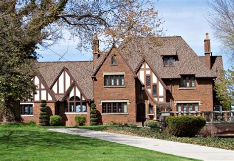 20 of the Most Gorgeous Tudor Style Home Designs