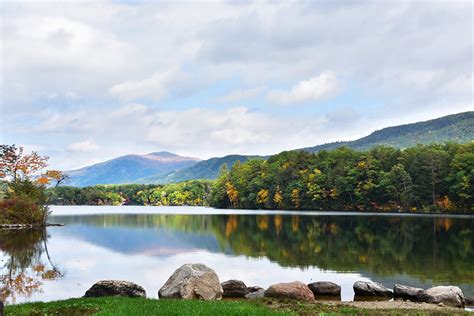 Lake Champlain Vermont Fall Foliage Bicycle Tours | Sojourn Bicycle Trips