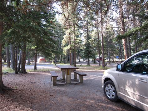 Camper Umo's Campground Reviews: Review: Tunnel Mountain Village I ...