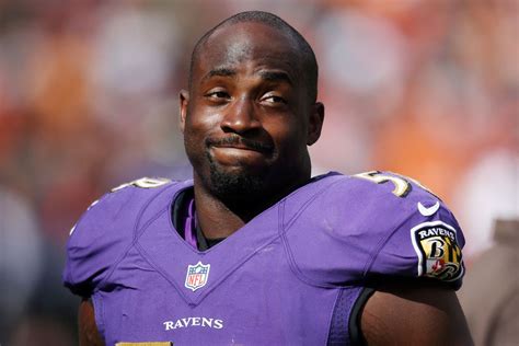 Elvis Dumervil breaks Ravens record for sacks in a single season ...