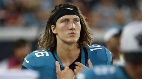 Jaguars name No. 1 draft pick Trevor Lawrence starting QB