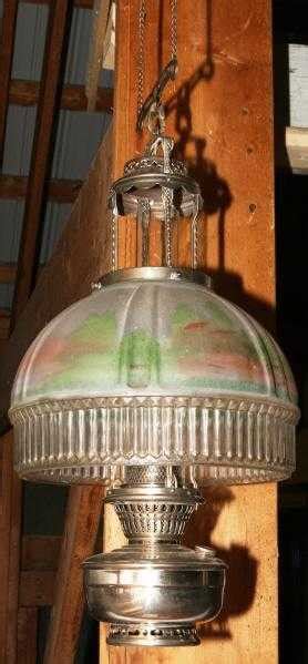 1098: Aladdin Model 12 hanging lamp