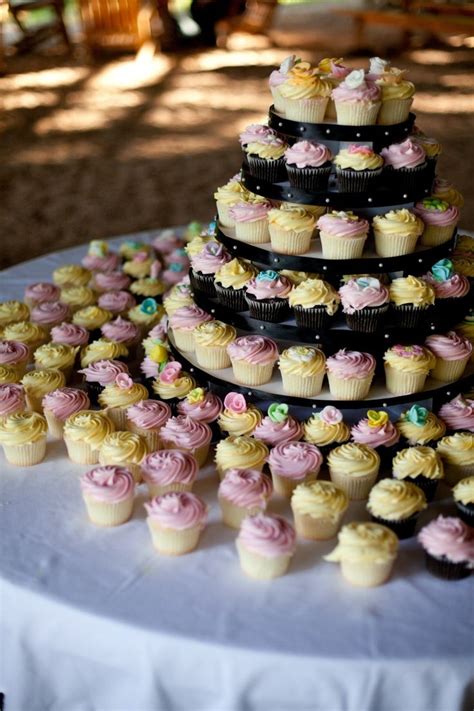 5 creative ways to display your wedding cupcakes • Offbeat Wed (was Offbeat Bride) | Wedding ...