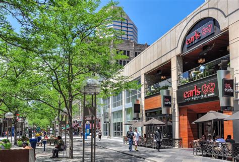 16th Street Mall – Downtown Denver, CO | Pedestrian Promenade