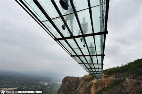 Gallery of China's First All-Glass Suspension Bridge Opens in Hunan - 2