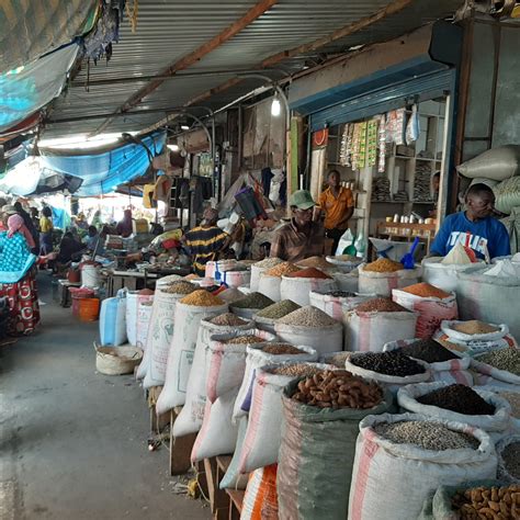 Eager to explore an African market? Here are 5 insider tips for foodies ...