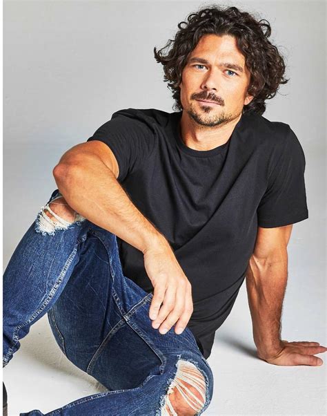 Luke Arnold NURSING A CRUSH - WHO | Scribd