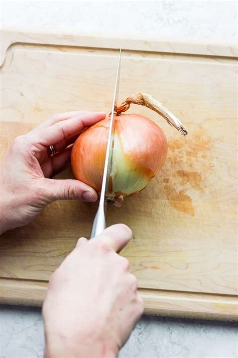 How to Cut an Onion {Step-by-Step Tutorial} | FeelGoodFoodie