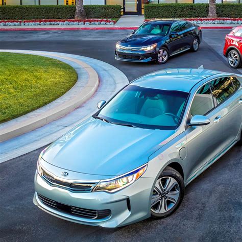 All-new Kia Optima Hybrid unveiled at 2016 Chicago Auto Show