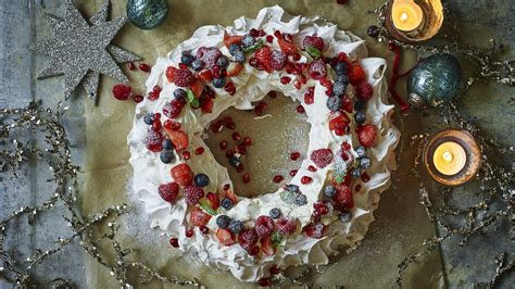 Mary Berry's pavlova recipe - BBC Food