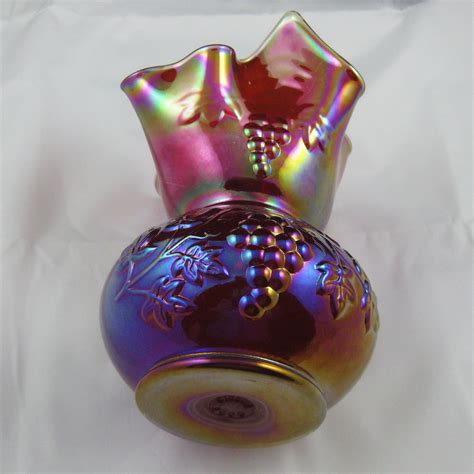 Gibson Red Grape Carnival Glass Tri-Flame Vase – Carnival Glass