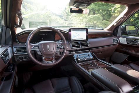 Should you buy a 2019 Lincoln Navigator - Motor Illustrated