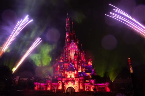 Hong Kong Disneyland launches new fireworks show featuring lasers ...