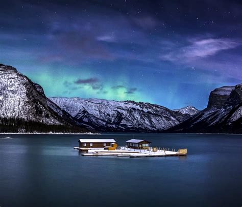 The BEST Spots to See Northern Lights in Alberta