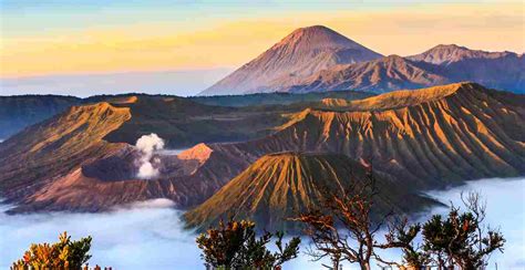 11 Gunung di Indonesia yang Cocok untuk Pendaki Pemula