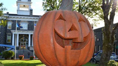 Get Excited for Epic 'Halloweentown' Celebration With Your Favorite Witch Marnie - ABC News