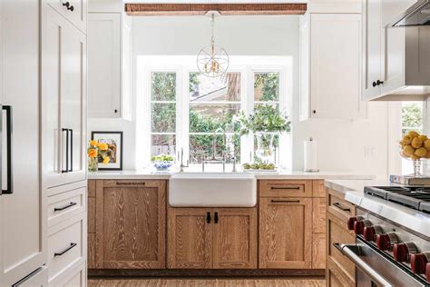 White Farmhouse Kitchen Sink