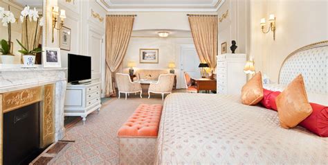 Junior Suites overlooking Piccadilly | The Ritz London Hotel