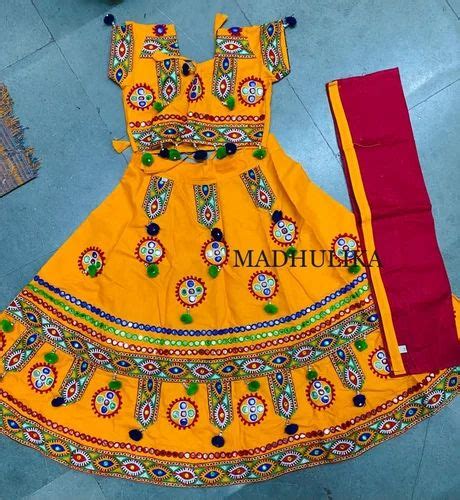 Cotton Girl GUJRATI Garba Dance Costumes at Rs 1199 in Indore | ID ...