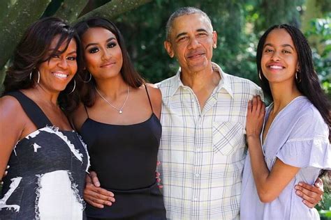 Michelle Obama couldn't stand living with Barack for a decade: We had ...