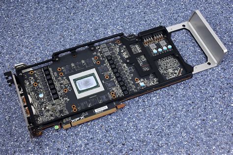 XFX Radeon RX 6800 XT Speedster Merc 319 Black Review Pictures Teardown ...