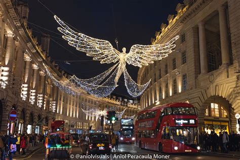 London Christmas Lights: top places to photograph and visit [with photos]