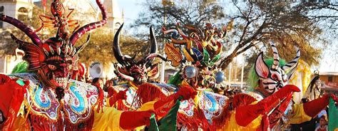 Chile también tiene Carnaval. La Tirana, la colorida fiesta del ...