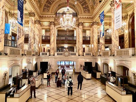 Boston’s Wang Theatre | PhotoWalks Tours